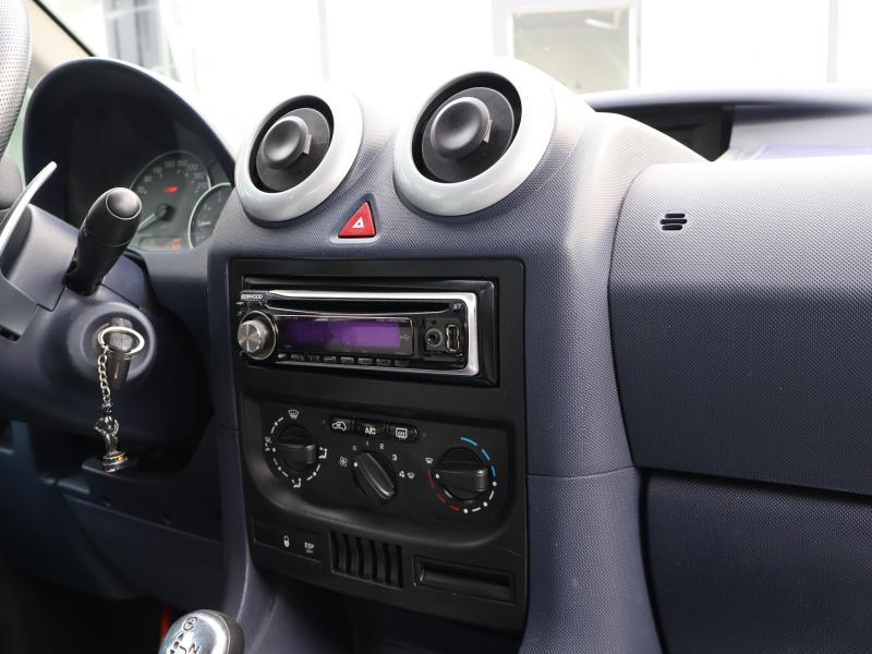 Car Thumb