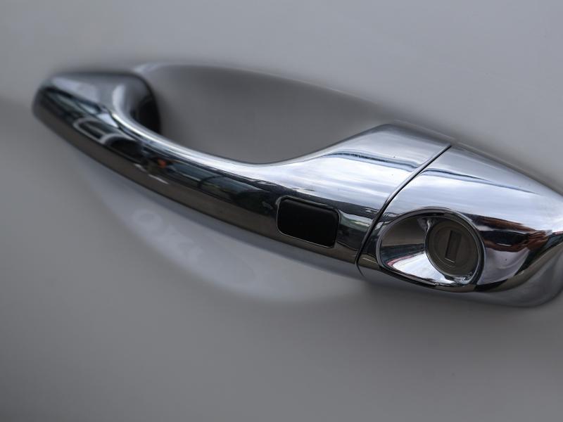 Car Thumb
