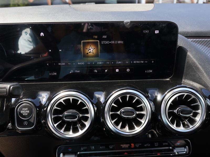 Car Thumb