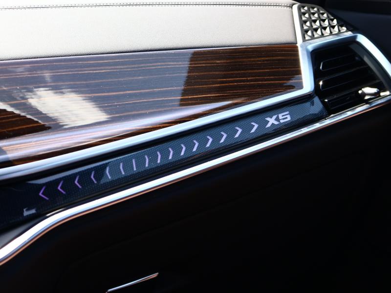 Car Thumb