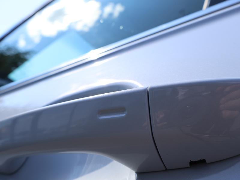 Car Thumb