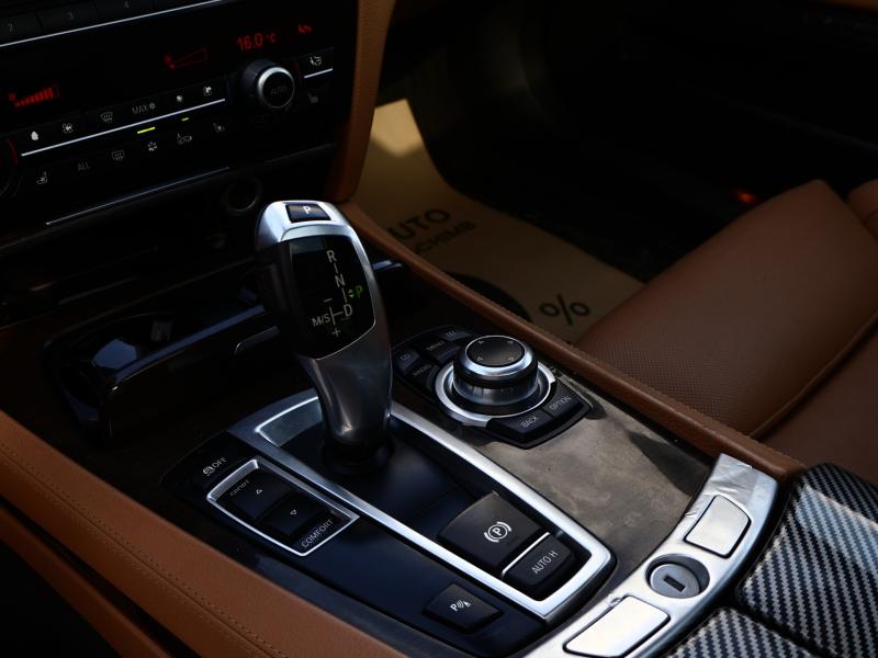 Car Thumb