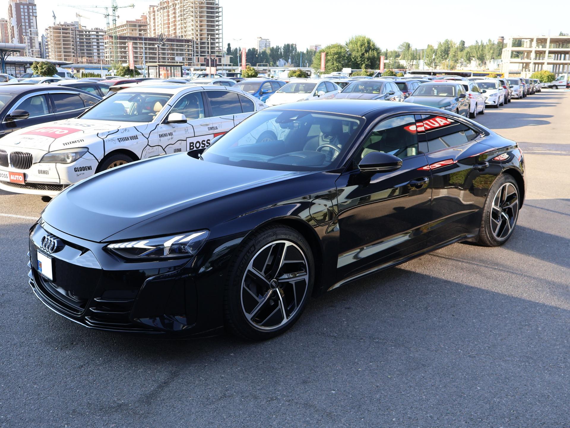 Audi E-tron GT