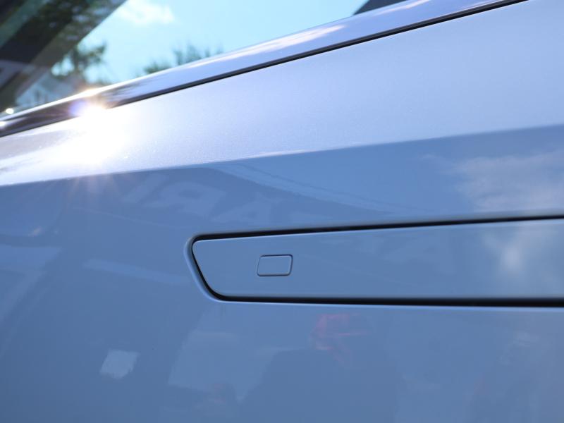 Car Thumb