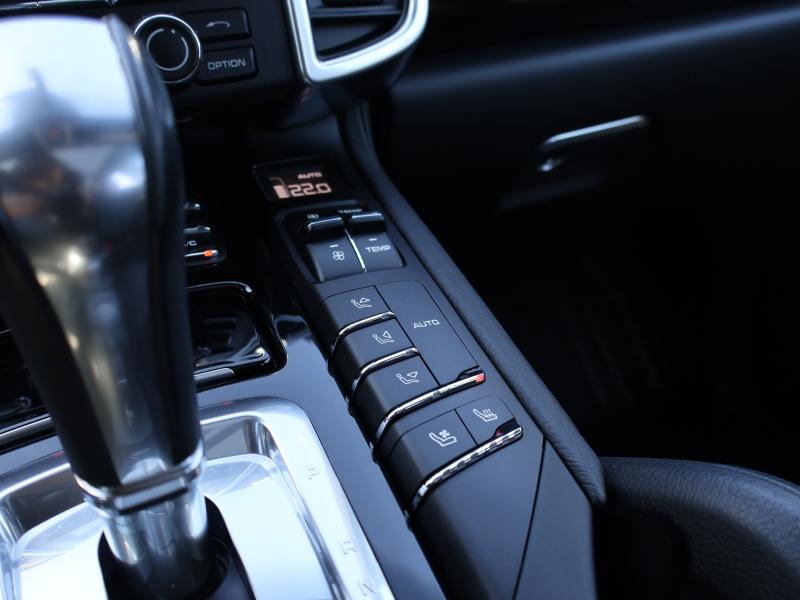Car Thumb