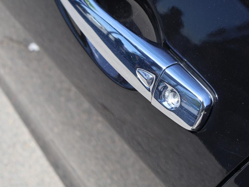 Car Thumb