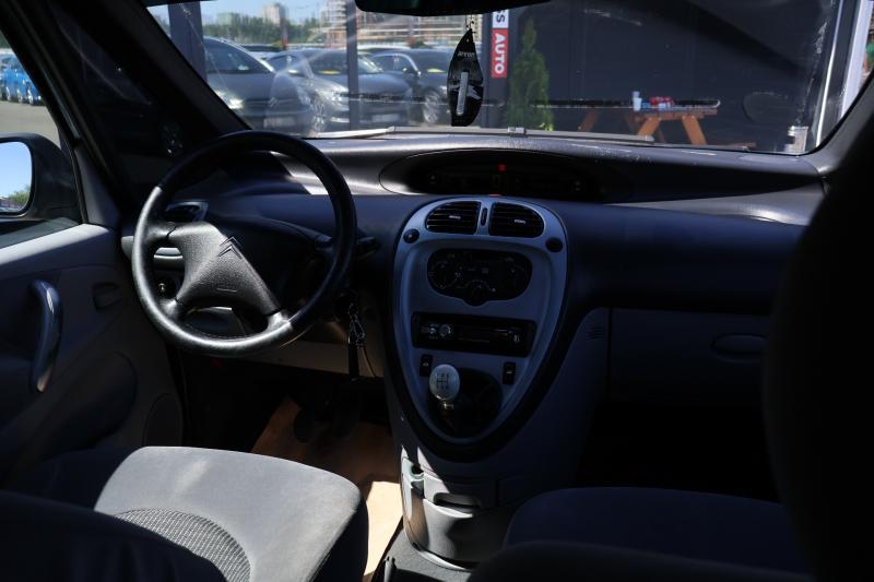 Car Thumb